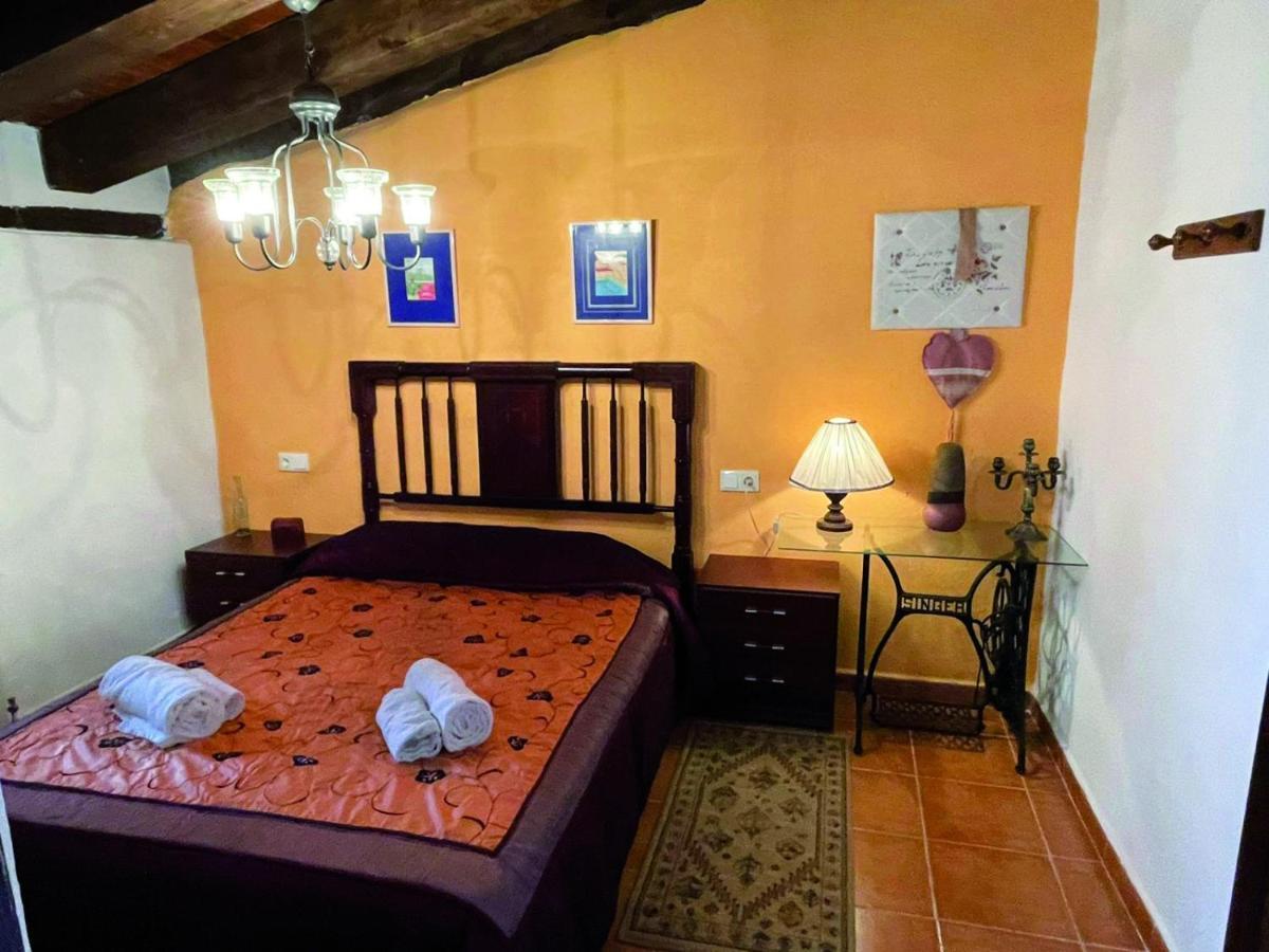 Casa Rural Vicenta 1750 Albentosa Kültér fotó
